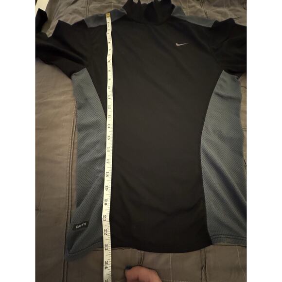 Nike Dri Fit Long Sleeve Exercise Active Shirt Size Medium Long Sleeve - Picture 9 of 13